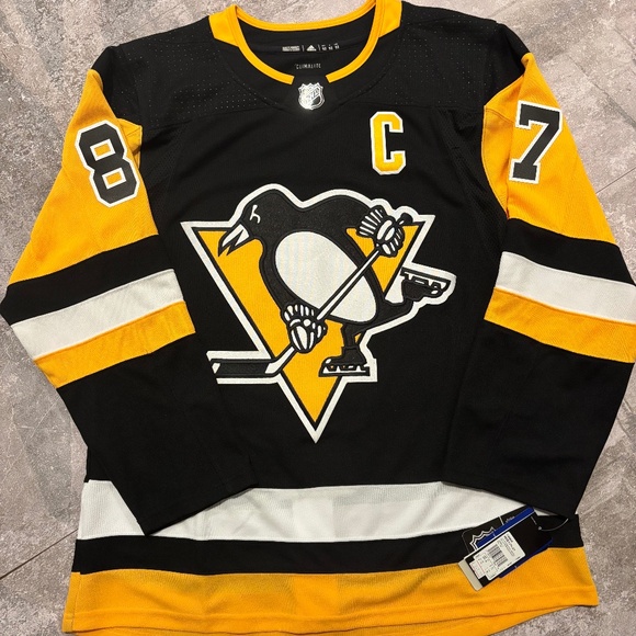 Crosby penguins jersey NWT size 52 - Picture 1 of 4